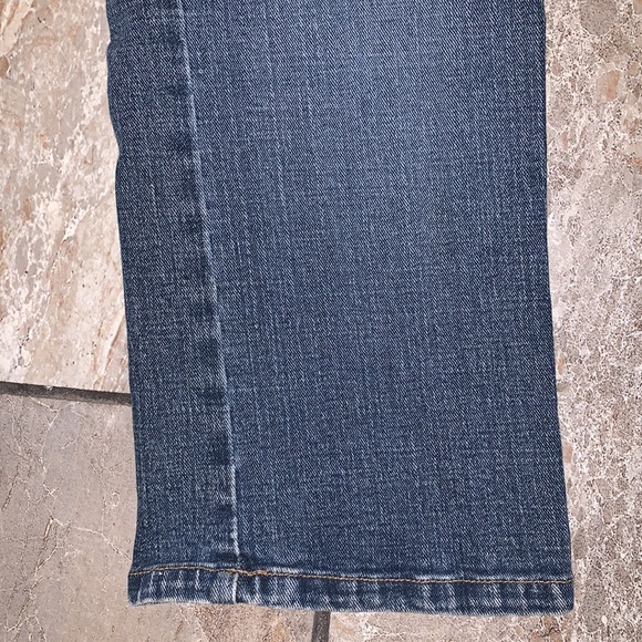 Denim Wide Leg Capri Pants - Picture 4 of 11